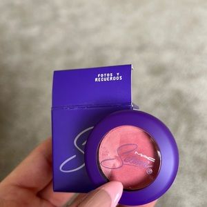 MAC Selena eyeshadow. Fotos y recuerdos.